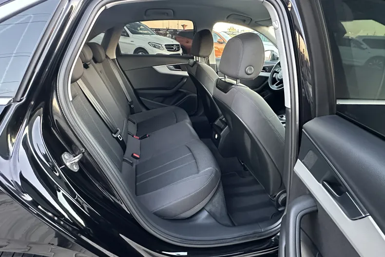 Audi A4 din 2020 cu 86.100 km - oferta AUD158360 - foto 12