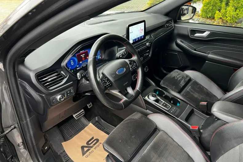 Ford Kuga din 2023 cu 77.351 km - oferta FOR158362 - foto 2