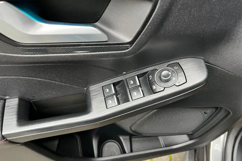 Ford Kuga din 2023 cu 77.351 km - oferta FOR158362 - foto 37