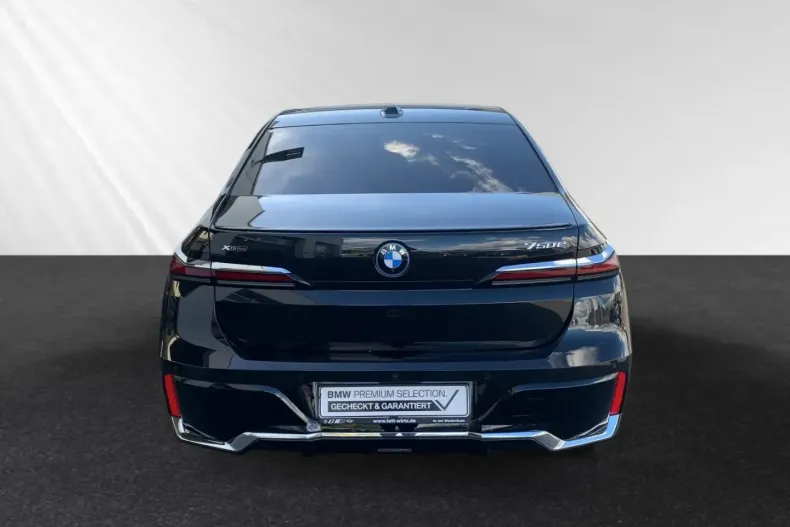 BMW 750 din 2024 cu 17.317 km - oferta BMW158366 - foto 5