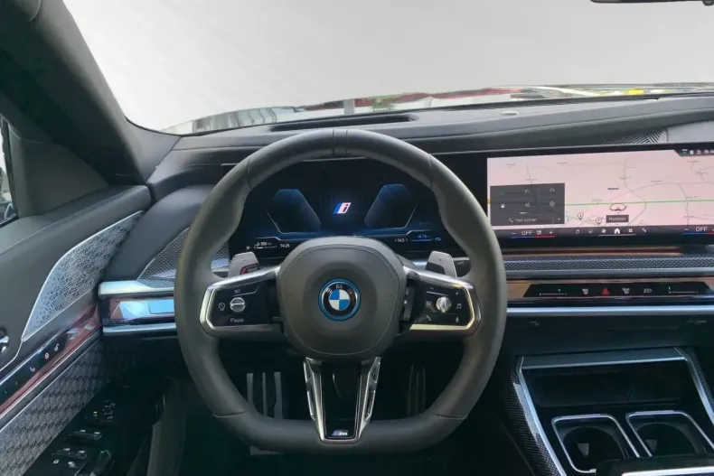 BMW 750 din 2024 cu 17.317 km - oferta BMW158366 - foto 8