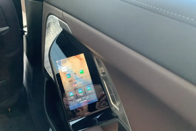 BMW 750 din 2024 cu 17.317 km - oferta BMW158366 - foto 12