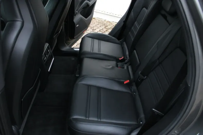 Porsche Cayenne din 2022 cu 81.700 km - oferta POR158367 - foto 7