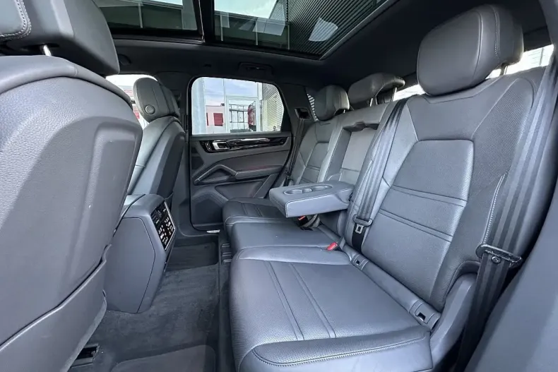 Porsche Cayenne din 2022 cu 88.025 km - oferta POR158370 - foto 15