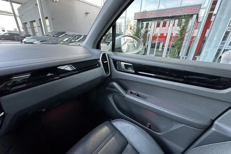 Porsche Cayenne din 2022 cu 88.025 km - oferta POR158370 - foto 25