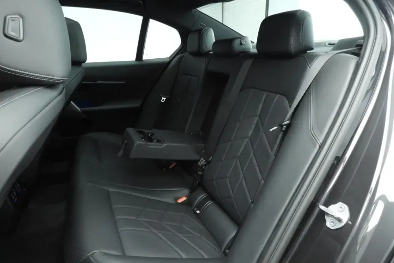 BMW 530 din 2025 cu 26.000 km - oferta BMW158371 - foto 8