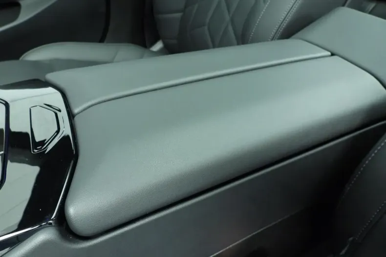 BMW 530 din 2025 cu 26.000 km - oferta BMW158371 - foto 30