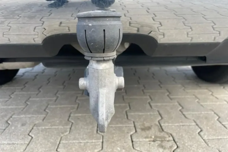 Mercedes-Benz GLE 300 din 2023 cu 47.780 km - oferta MER158373 - foto 18