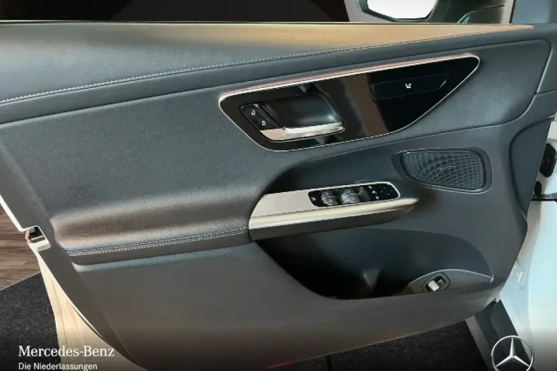 Mercedes-Benz GLC 220 din 2023 cu 65.526 km - oferta MER158374 - foto 14