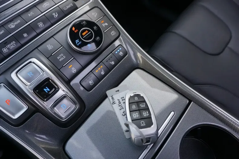 Hyundai SANTA FE din 2022 cu 66.000 km - oferta HYU158376 - foto 19