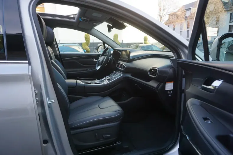 Hyundai SANTA FE din 2022 cu 66.000 km - oferta HYU158376 - foto 26