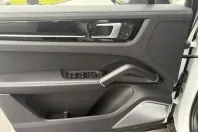 Porsche Cayenne din 2022 cu 37.800 km - oferta POR158388 - foto 17