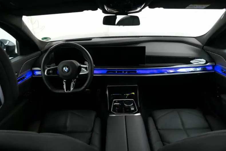 BMW 740 din 2025 cu 25.325 km - oferta BMW158389 - foto 4