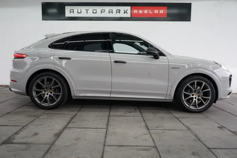 Porsche Cayenne din 2022 cu 63.500 km - oferta POR158390 - foto 3