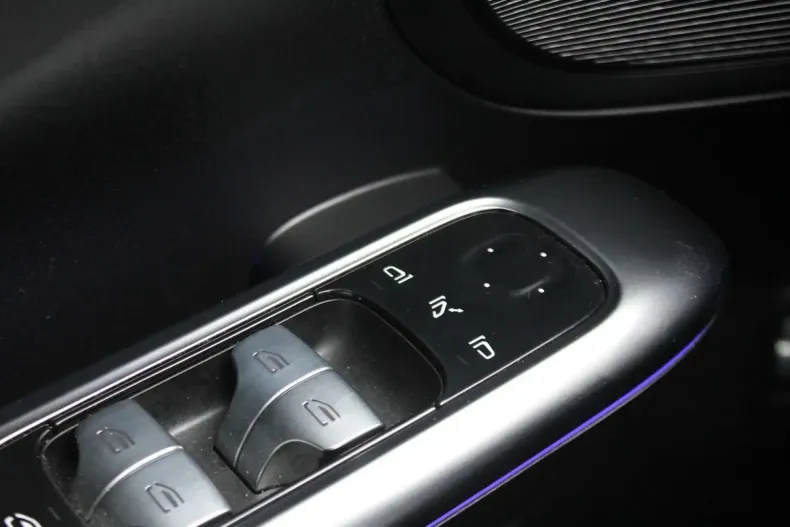 Mercedes-Benz C 180 din 2024 cu 44.600 km - oferta MER158396 - foto 19