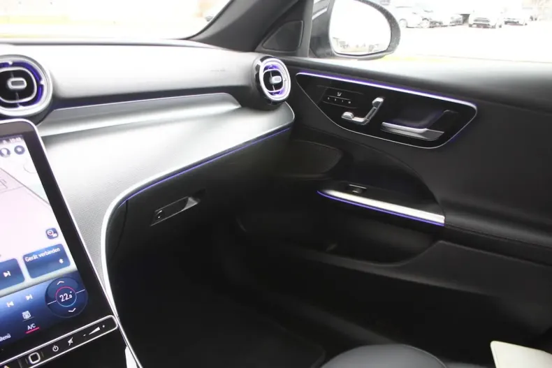 Mercedes-Benz C 180 din 2024 cu 44.600 km - oferta MER158396 - foto 21