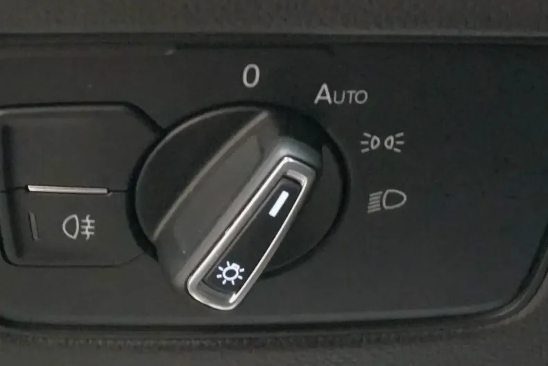 Volkswagen Arteon din 2022 cu 60.076 km - oferta VOL158399 - foto 23