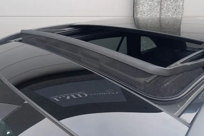 Mercedes-Benz GLC 300 din 2023 cu 54.503 km - oferta MER158404 - foto 3