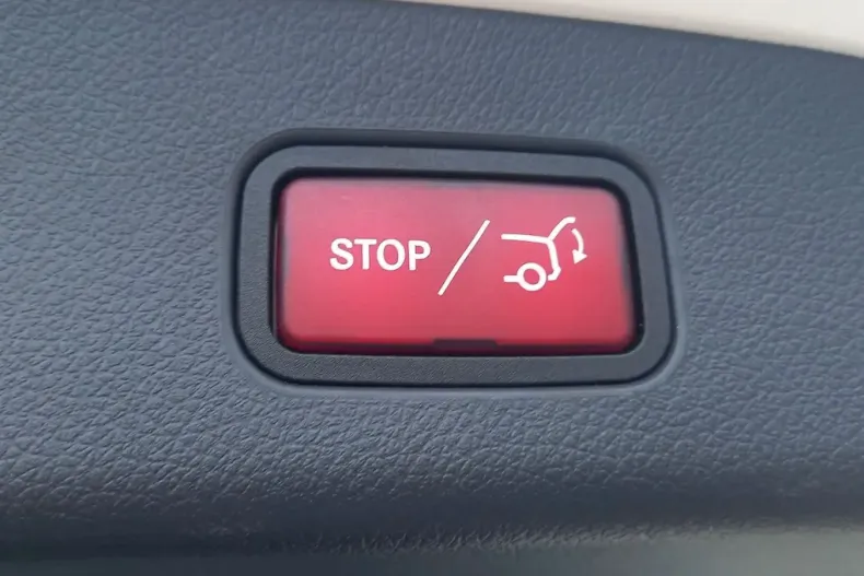 Mercedes-Benz GLC 300 din 2023 cu 54.503 km - oferta MER158404 - foto 29