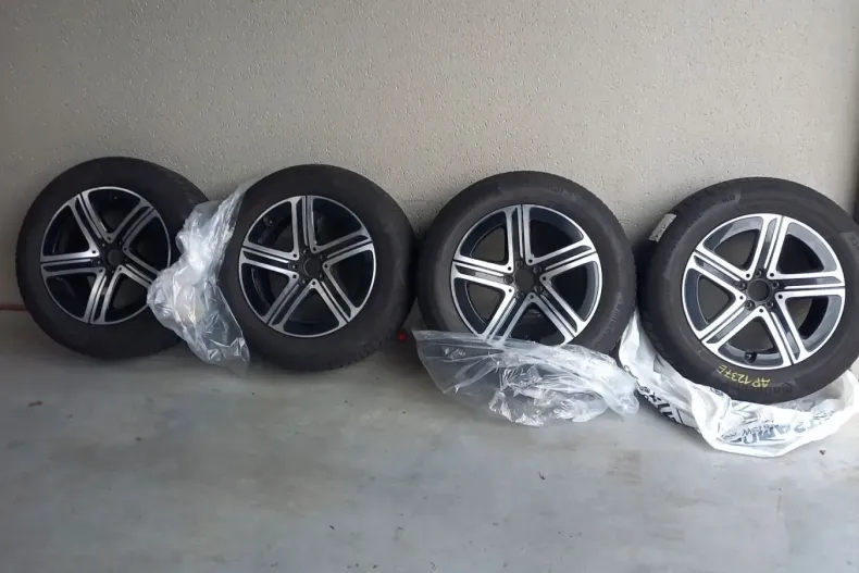 Mercedes-Benz GLC 300 din 2023 cu 54.503 km - oferta MER158404 - foto 37