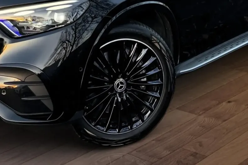 Mercedes-Benz GLC 200 din 2023 cu 54.668 km - oferta MER158405 - foto 3