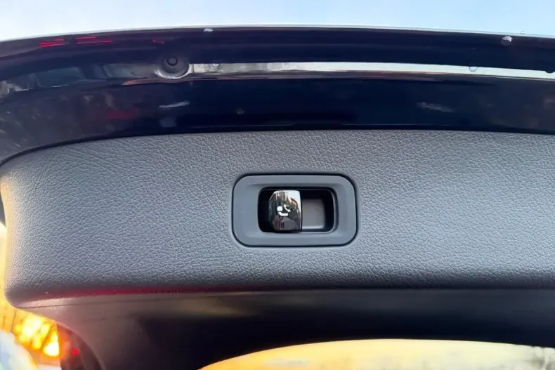 Mercedes-Benz GLC 200 din 2023 cu 54.668 km - oferta MER158405 - foto 11