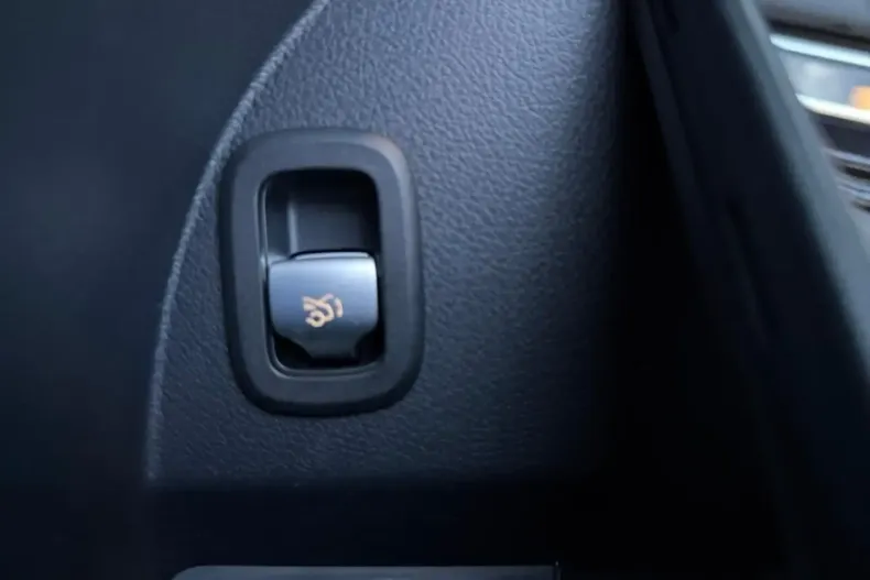 Mercedes-Benz GLC 200 din 2023 cu 54.668 km - oferta MER158405 - foto 16