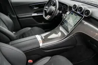 Mercedes-Benz GLC 200 din 2023 cu 42.042 km - oferta MER158409 - foto 3