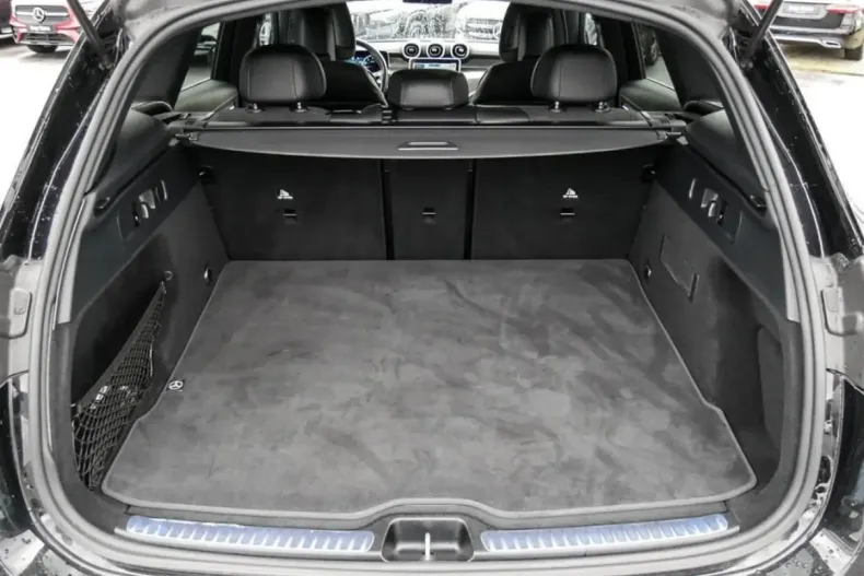 Mercedes-Benz GLC 200 din 2023 cu 42.042 km - oferta MER158409 - foto 9