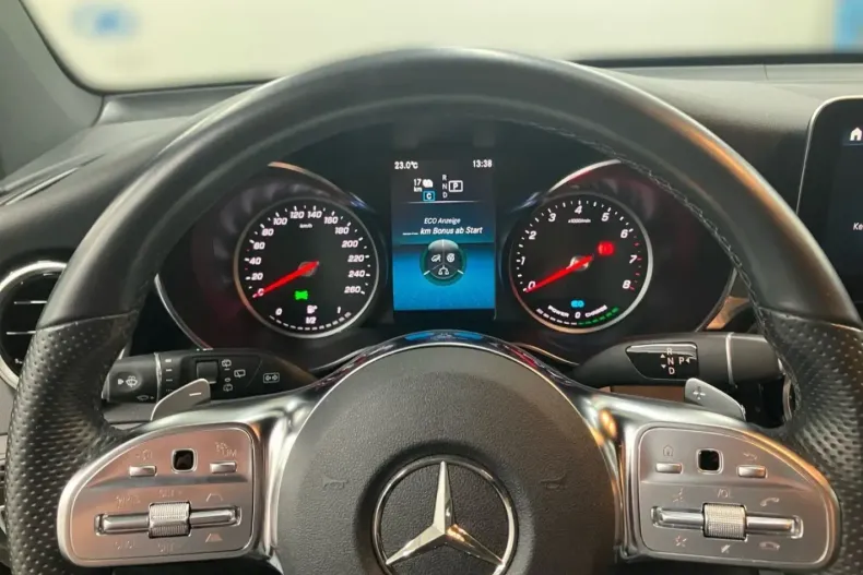 Mercedes-Benz GLC 300 din 2021 cu 43.333 km - oferta MER158414 - foto 8