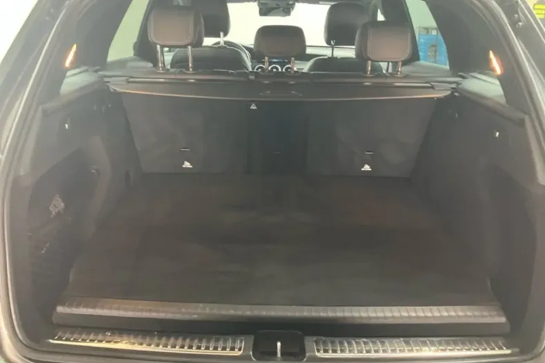 Mercedes-Benz GLC 300 din 2021 cu 43.333 km - oferta MER158414 - foto 12