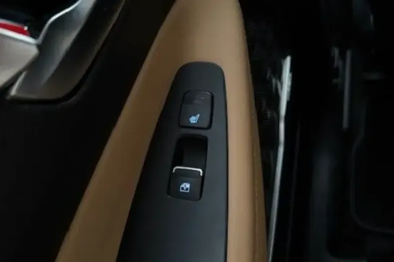 Hyundai SANTA FE din 2021 cu 79.500 km - oferta HYU158415 - foto 14