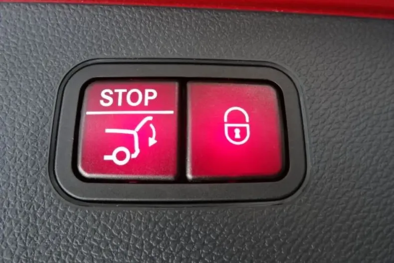 Mercedes-Benz GLC 300 din 2021 cu 59.737 km - oferta MER158416 - foto 13