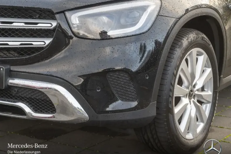 Mercedes-Benz GLC 300 din 2021 cu 62.067 km - oferta MER158417 - foto 4