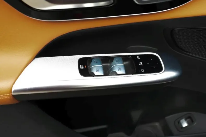 Mercedes-Benz GLC 220 din 2023 cu 40.450 km - oferta MER158421 - foto 17