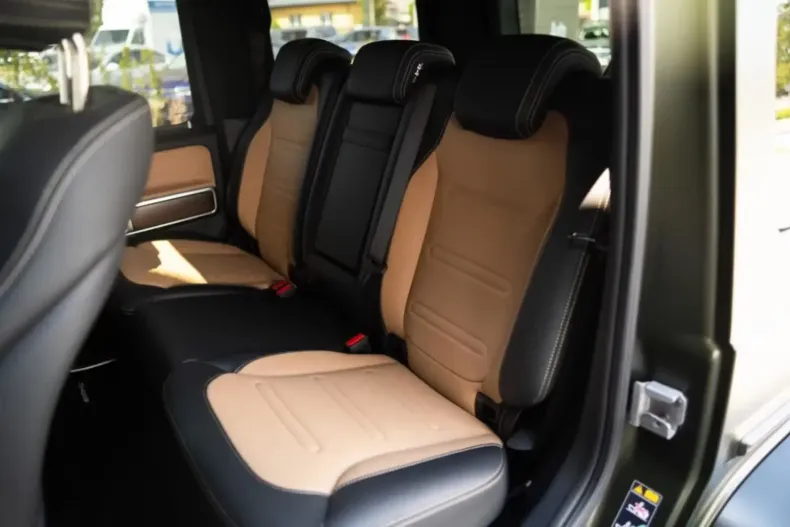 Mercedes-Benz G 580 din 2025 cu 5 km - oferta MER158425 - foto 12