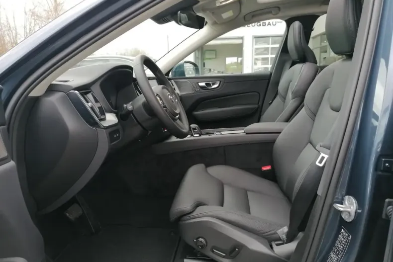 Volvo XC60 din 2023 cu 15.000 km - oferta VOL158429 - foto 12