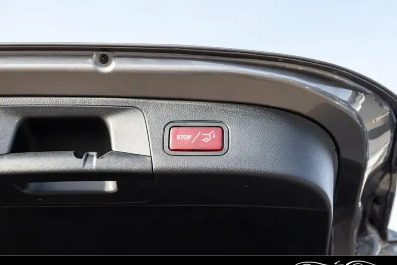 Mercedes-Benz GLA 45 AMG din 2022 cu 25.950 km - oferta MER158430 - foto 8