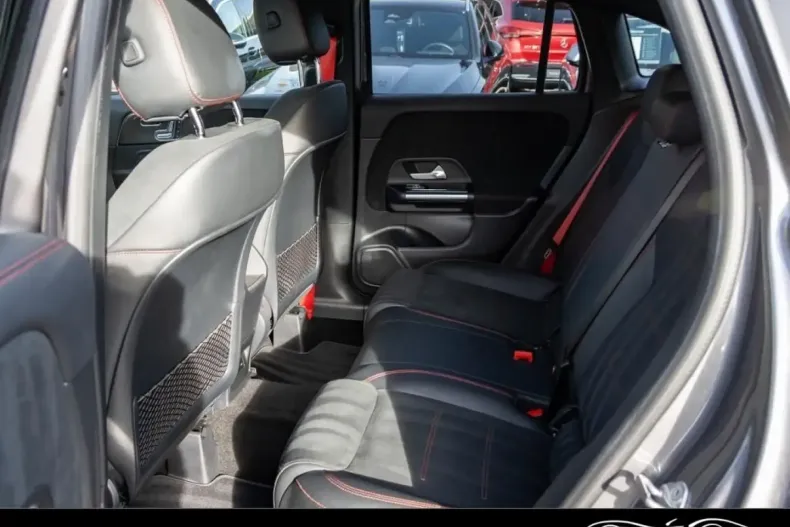 Mercedes-Benz GLA 45 AMG din 2022 cu 25.950 km - oferta MER158430 - foto 10