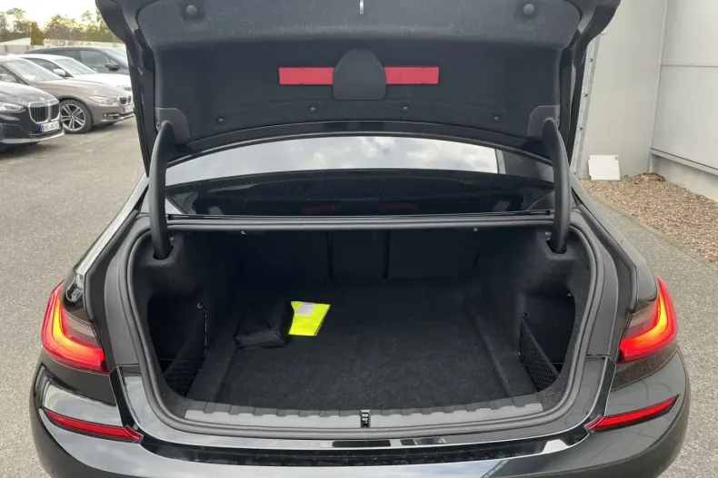 BMW 320 din 2021 cu 77.600 km - oferta BMW158434 - foto 16