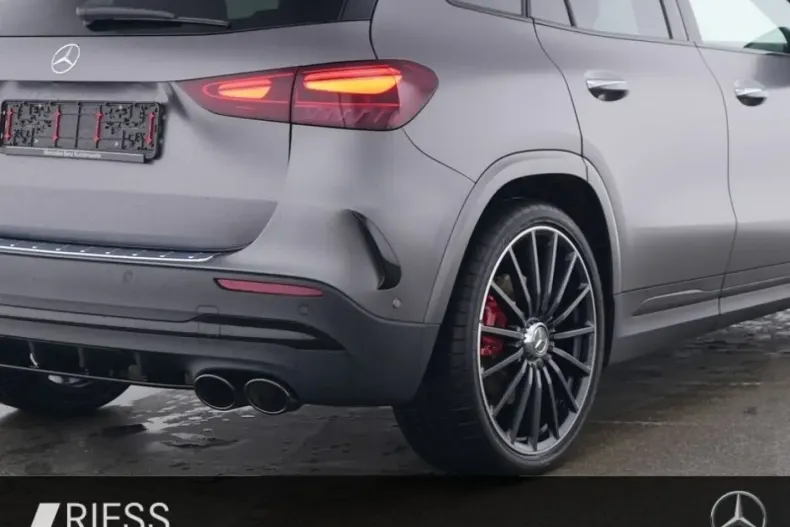 Mercedes-Benz GLA 45 AMG din 2024 cu 12.008 km - oferta MER158435 - foto 4