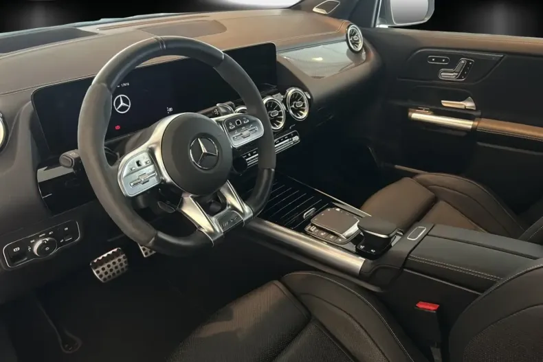 Mercedes-Benz GLA 45 AMG din 2022 cu 17.389 km - oferta MER158436 - foto 8