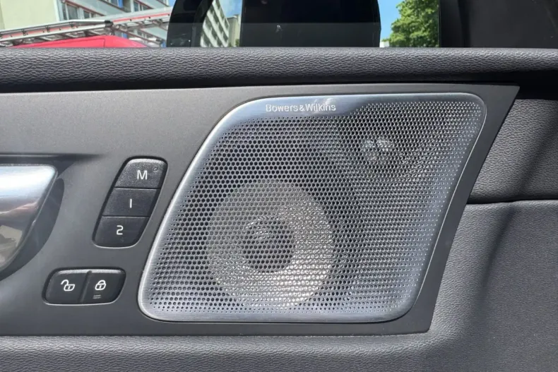 Volvo XC60 din 2022 cu 73.008 km - oferta VOL158441 - foto 8