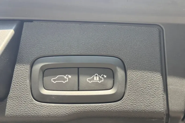 Volvo XC60 din 2022 cu 73.008 km - oferta VOL158441 - foto 13