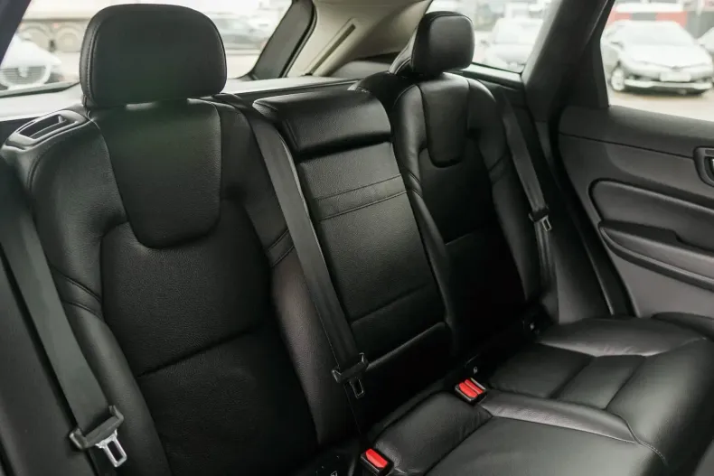 Volvo XC60 din 2021 cu 48.000 km - oferta VOL158448 - foto 27