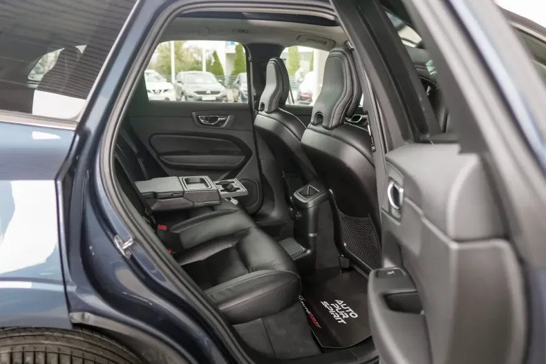 Volvo XC60 din 2021 cu 48.000 km - oferta VOL158448 - foto 30