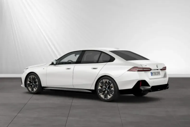 BMW 540 din 2025 cu 15.498 km - oferta BMW158449 - foto 6