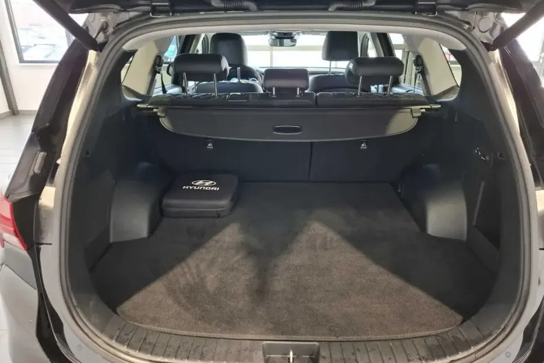 Hyundai SANTA FE din 2023 cu 60.174 km - oferta HYU158451 - foto 5