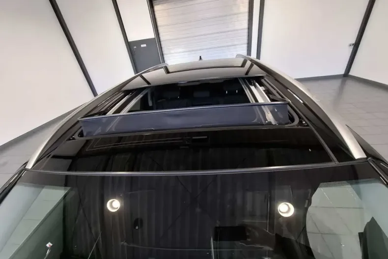 Hyundai SANTA FE din 2023 cu 60.174 km - oferta HYU158451 - foto 14