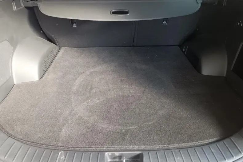 Hyundai SANTA FE din 2023 cu 60.474 km - oferta HYU158452 - foto 12